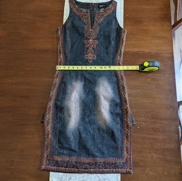 VINTAGE by JORDACHE Embroidered Denim Dress - Picture 11 of 13